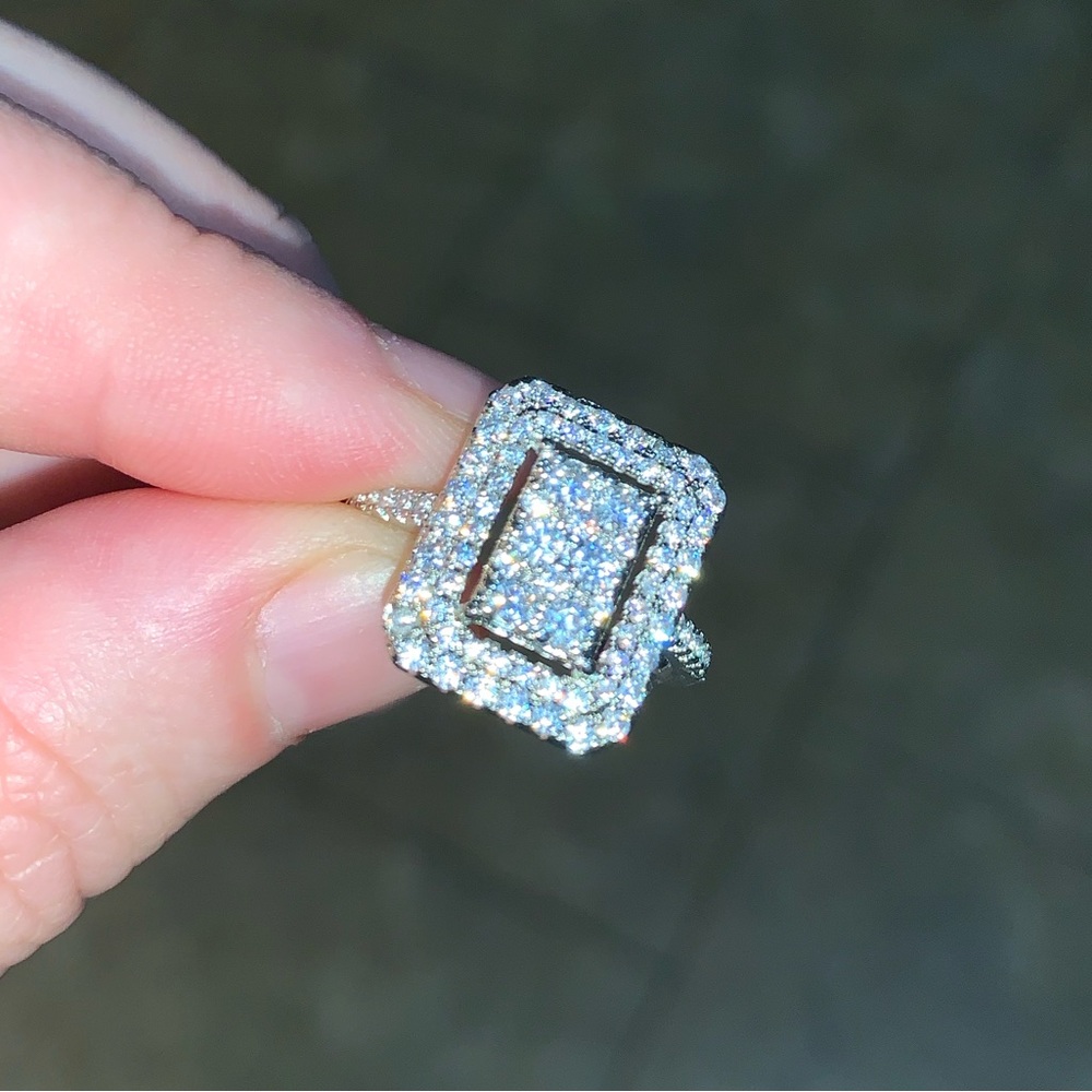 BRAND NEW WHITE SAPPHIRE STERLING SILVER STAMPED SIZE 7 - Picture 1 of 4